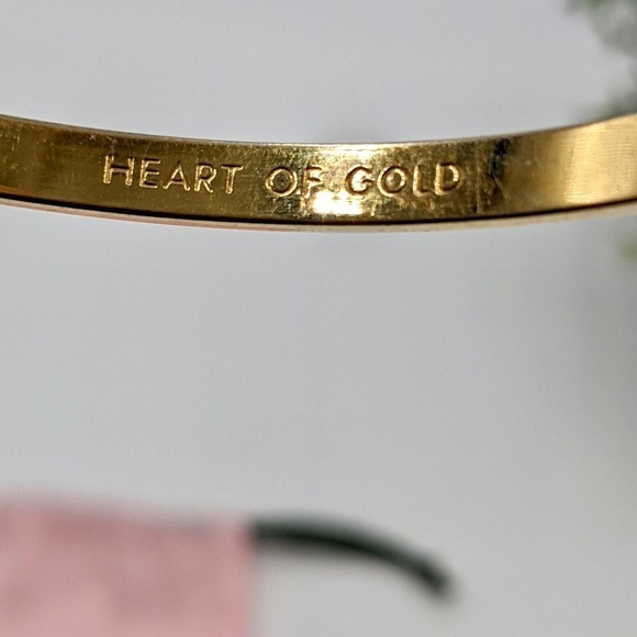 Kate Spade New York Loves Me Idiom Heart of Gold‎ Bangle - Picture 5 of 7